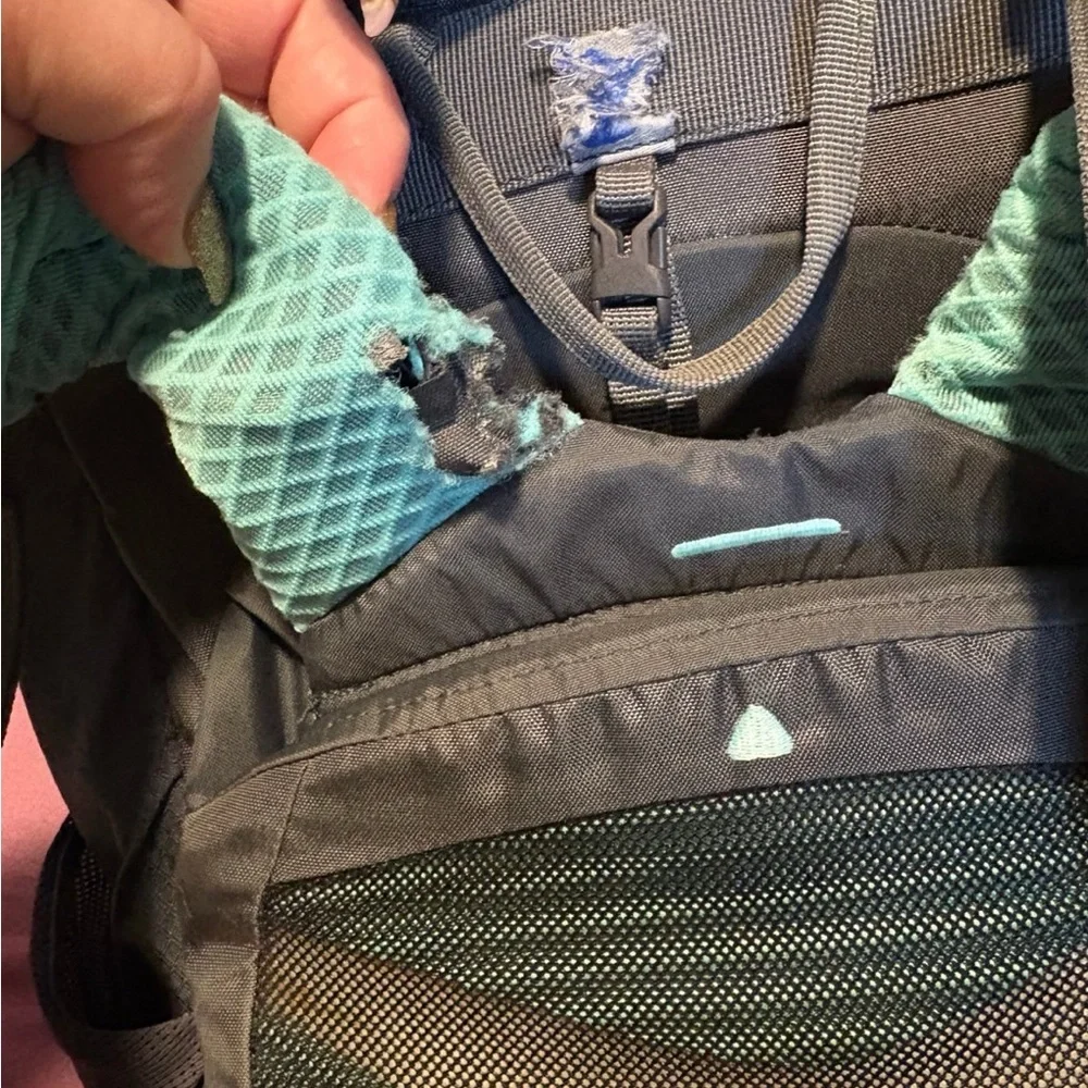 OSPREY Kyte 36 Black with Teal Accent Backpack